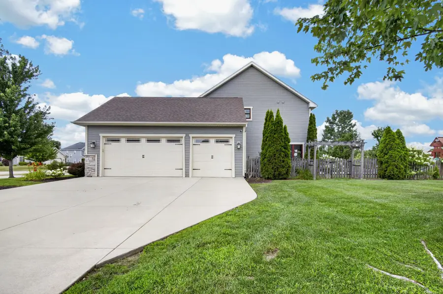 5252 Main St, Pleasant Prairie, WI 53158 - #3