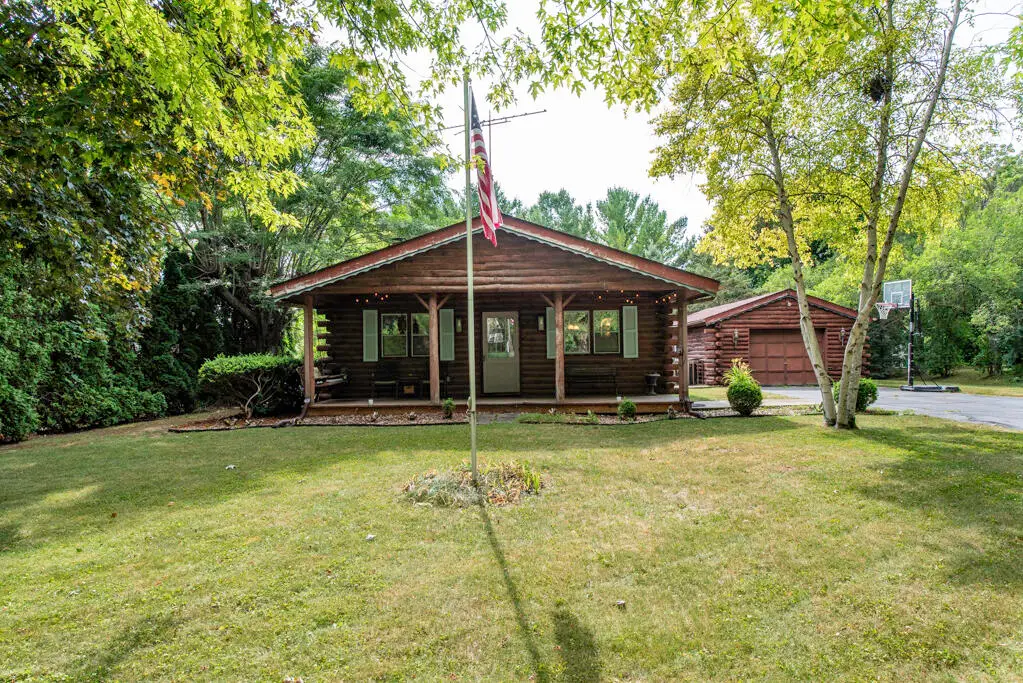 8214 203rd Ave, Bristol, WI 53104 - #1