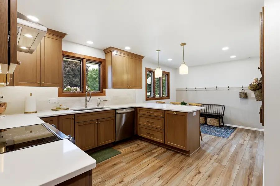 1020 S Washington Dr, Howards Grove, WI 53083 - #3