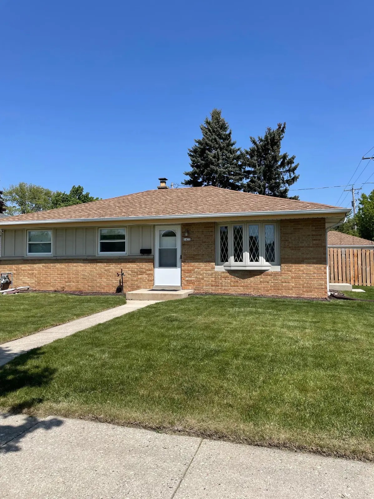 1422 W Van Norman Ave, Milwaukee, WI 53221 - #1