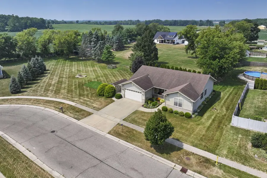 3107 King Cir, Twin Lakes, WI 53181 - #2