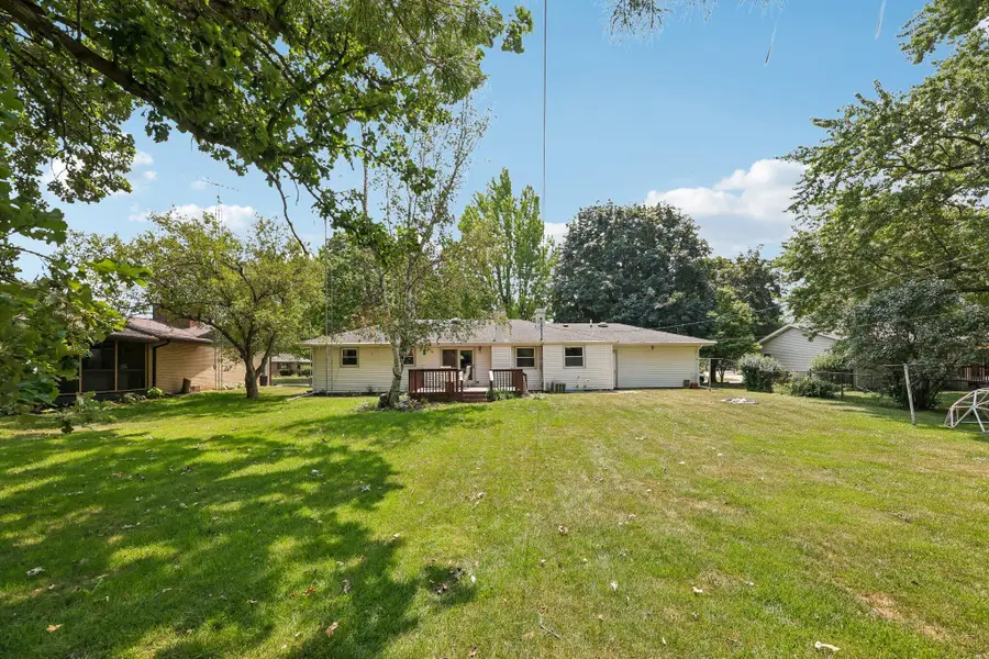 313 W Wisconsin St, Delavan, WI 53115 - #2