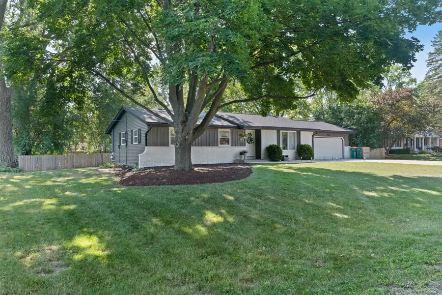 W157N9750 Glenwood Rd, Germantown, WI 53022 - #2