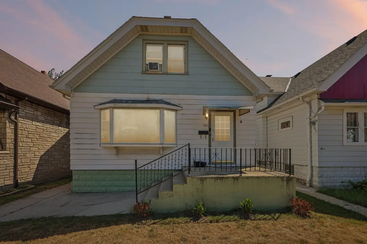 1407 W Morgan Ave, Milwaukee, WI 53221 - #1
