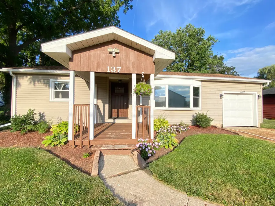 137 Sharon St, Darien, WI 53114 - #2