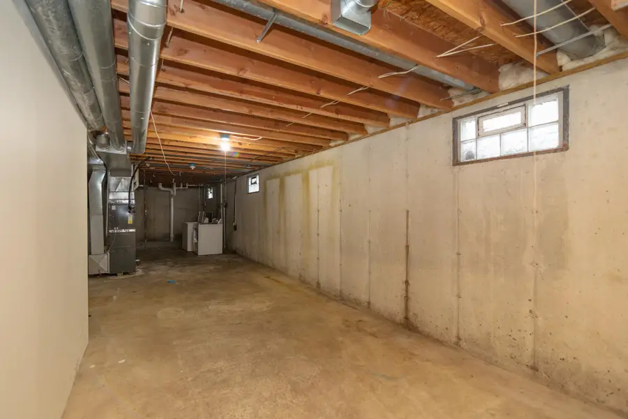 6738 W Mill Rd, Milwaukee, WI 53218 - #3