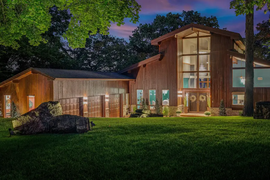 1555 Crescent Hills Dr, La Crescent, MN 55947 - #2