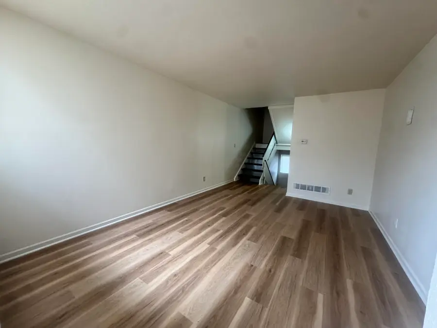 8866 N 95th St, Milwaukee, WI 53224 - #2