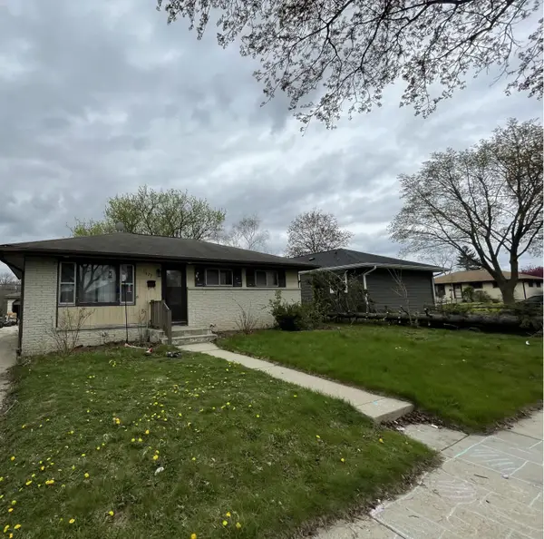 1823 W Aspen St, Milwaukee, WI 53221