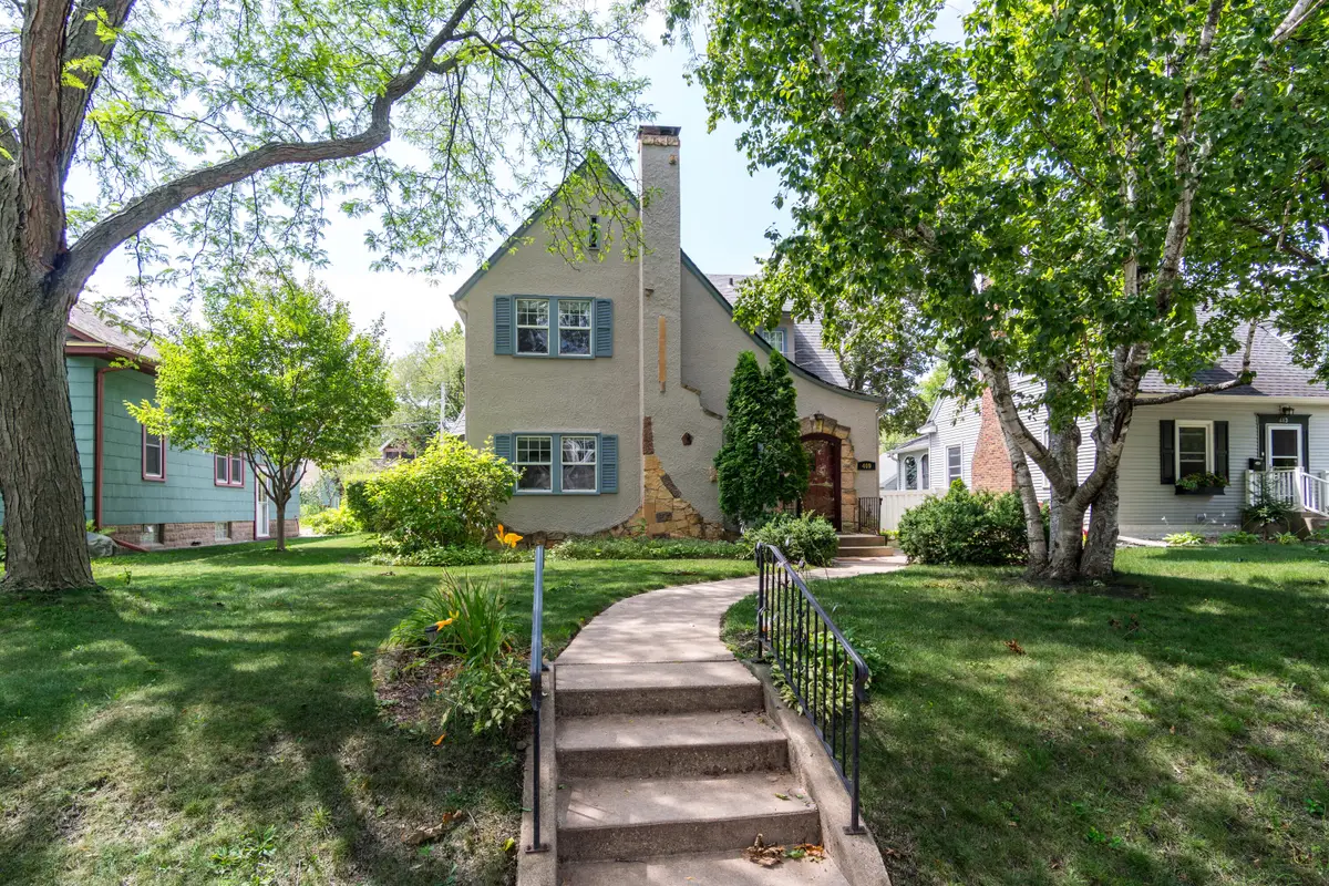 409 23rd Street St N, La Crosse, WI 54601 - #1