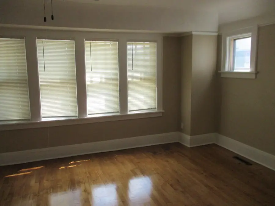 1925 N 27th St, Milwaukee, WI 53208 - #3