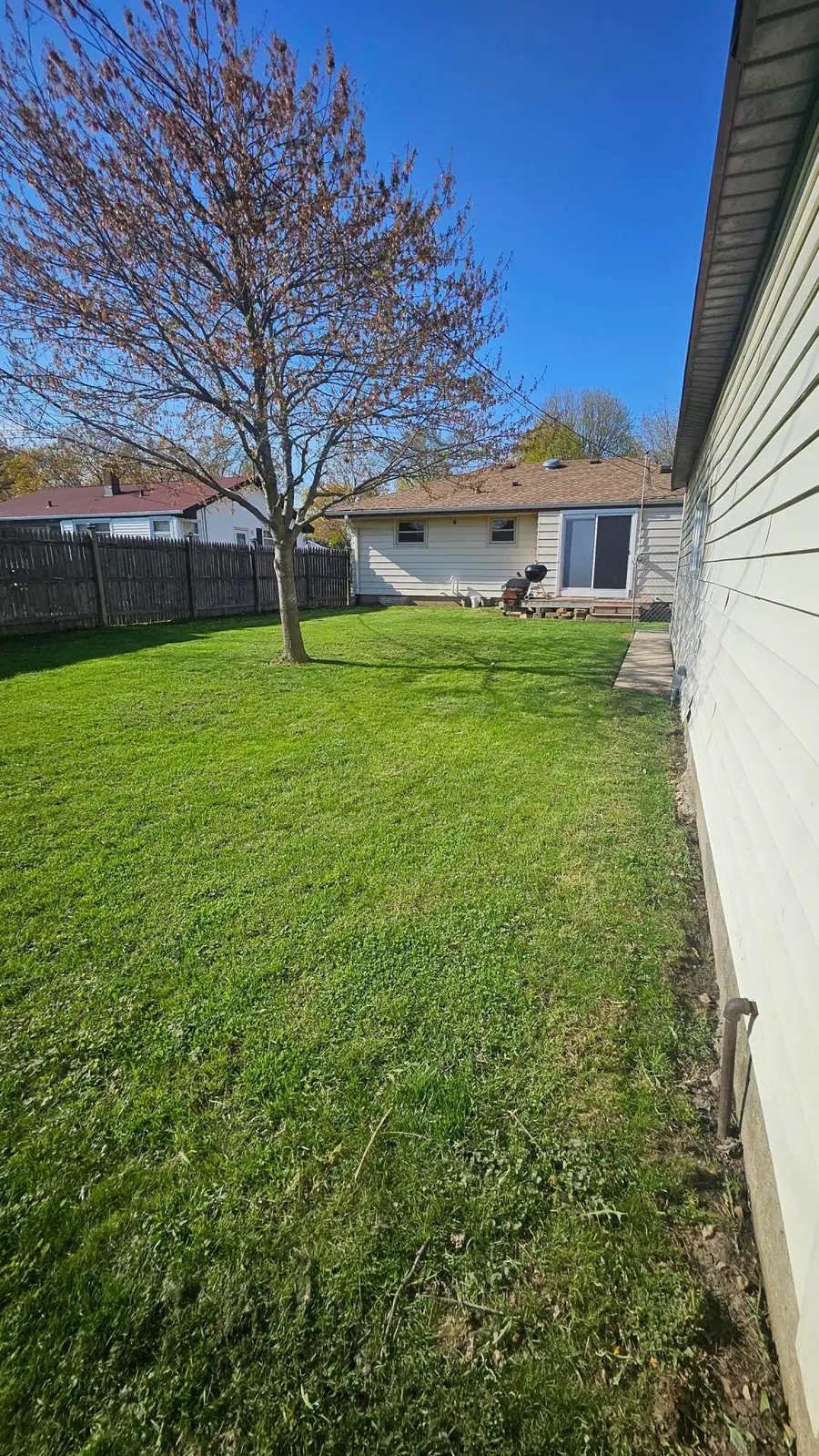 8029 W Marion St, Milwaukee, WI 53222 - #3