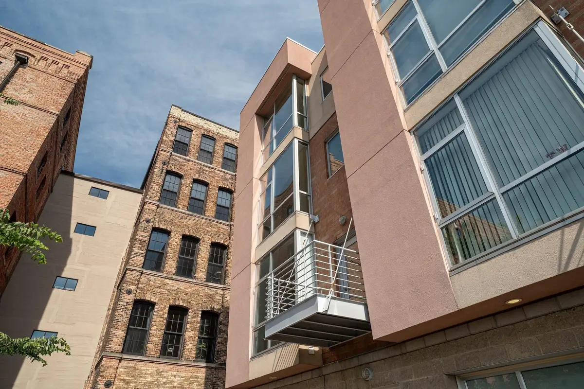 1725 N Palmer St, Milwaukee, WI 53212 - #1
