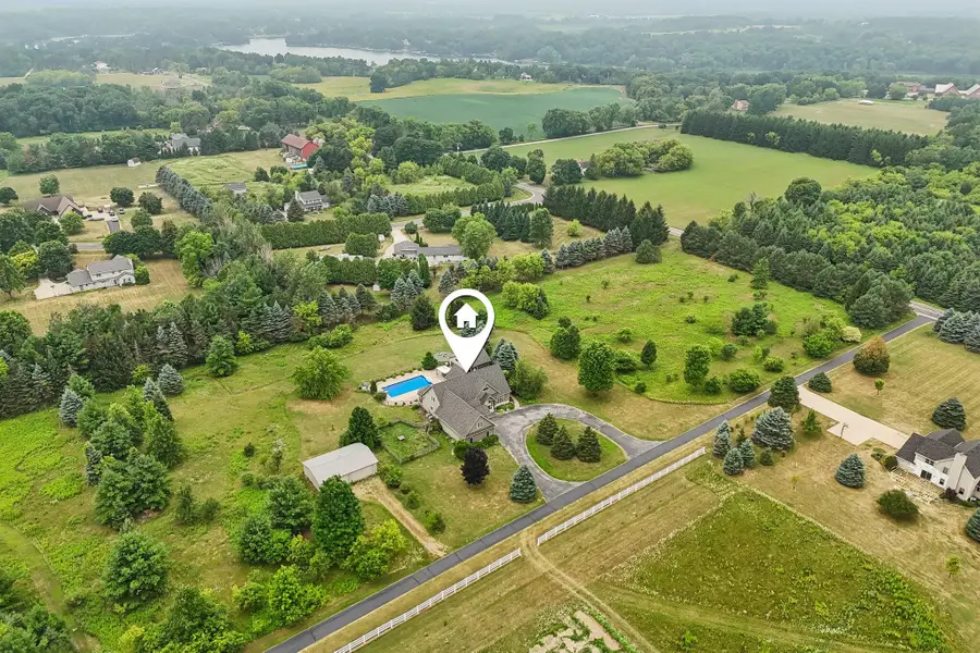 W287N8810 Center Oak Rd, Merton, WI 53029 - #3