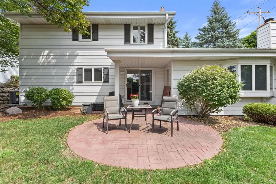 6011 W Edgerton Ave, Greendale, WI 53129 - #3