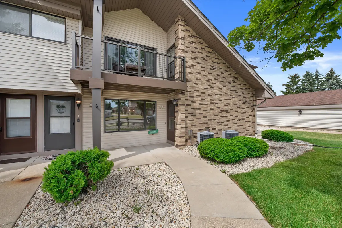 W176N9763 Rivercrest Dr, Germantown, WI 53022 - #1