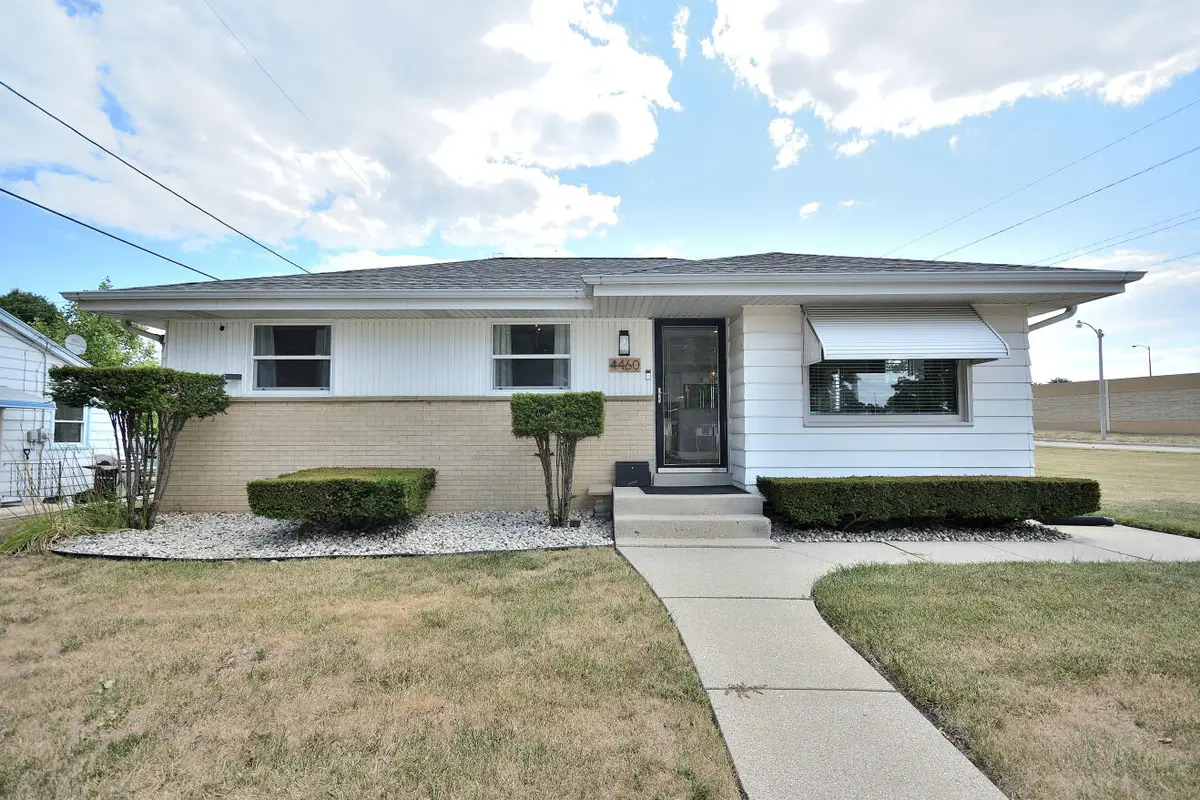 4460 S 21 St, Milwaukee, WI 53221 - #1