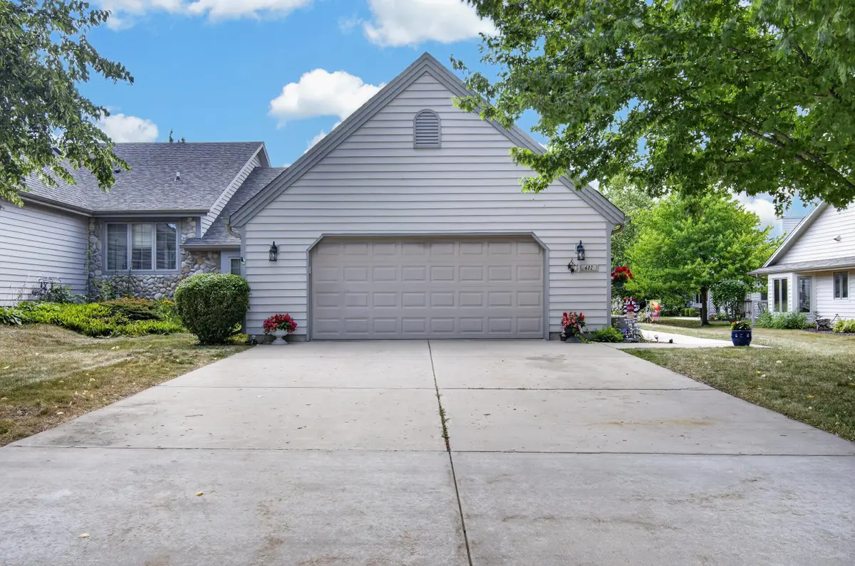 402 Greenvalley Dr, Mount Pleasant, WI 53406 - #1