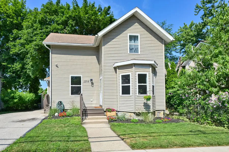 1204 The Strand, Waukesha, WI 53186 - #2