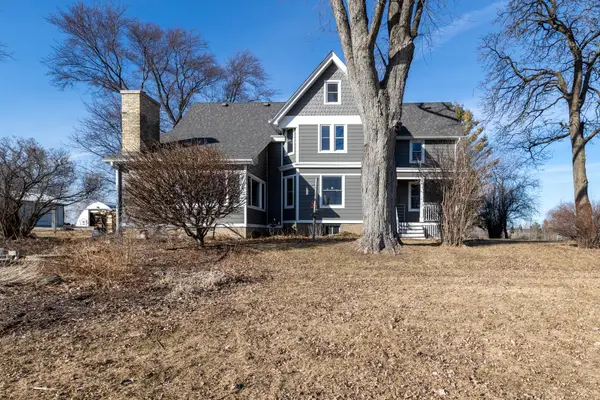 1615 Ulao Pkwy S, Grafton, WI 53024