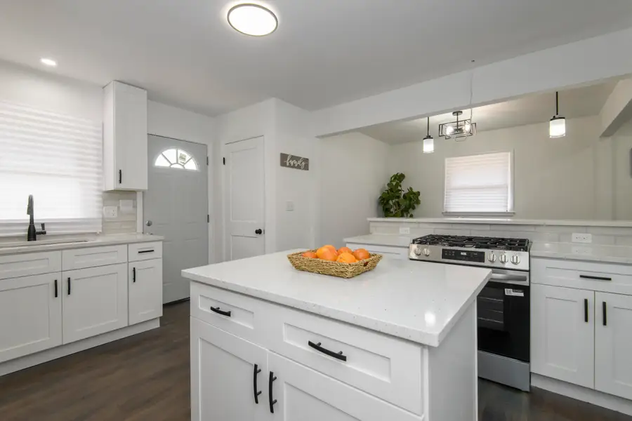 4808 S 24th St, Milwaukee, WI 53221 - #3