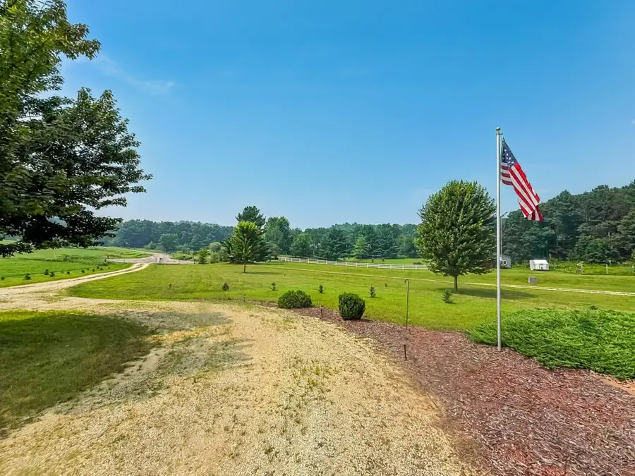 N9060 Pilar Rd, Farmington, WI 54636 - #2