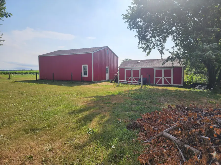 27109 1st St, Kansasville, WI 53139 - #2