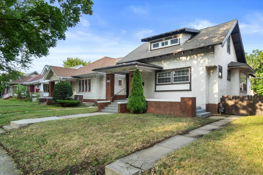 2914 N 41st St, Milwaukee, WI 53210 - #2