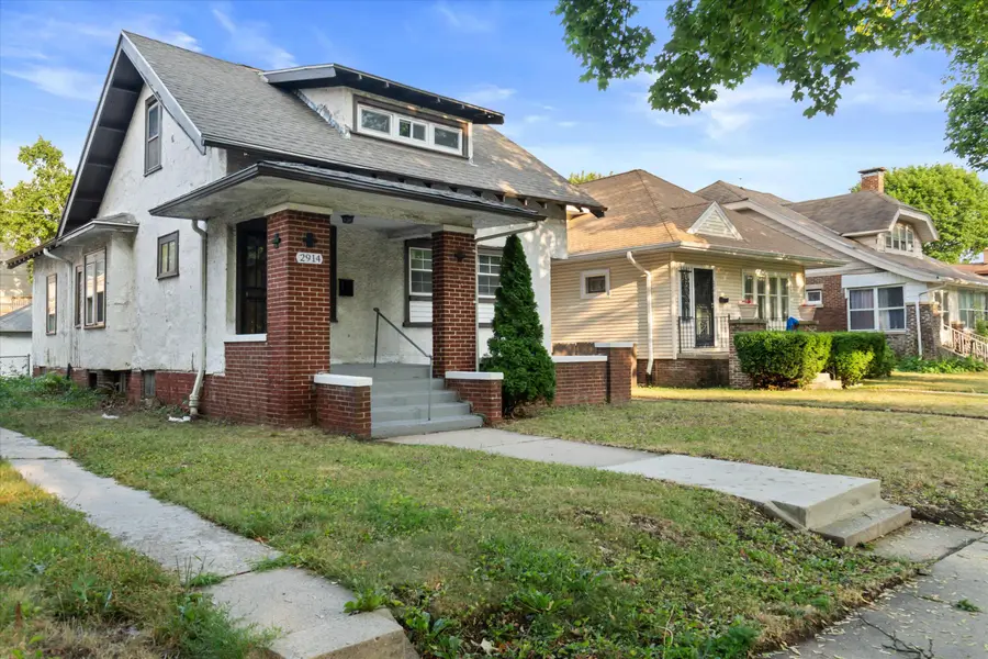 2914 N 41st St, Milwaukee, WI 53210 - #3