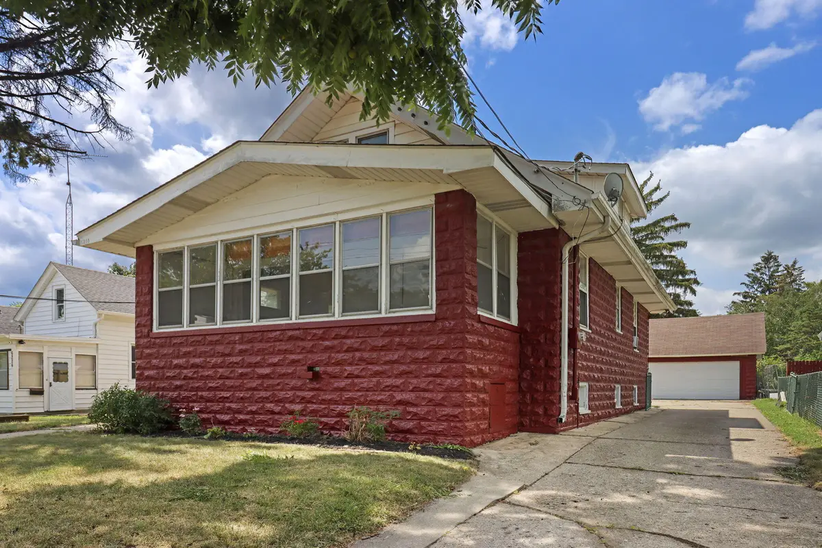 6218 35th Ave, Kenosha, WI 53142 - #1