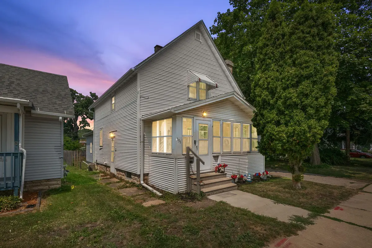351 Grove St, Fond Du Lac, WI 54935 - #1