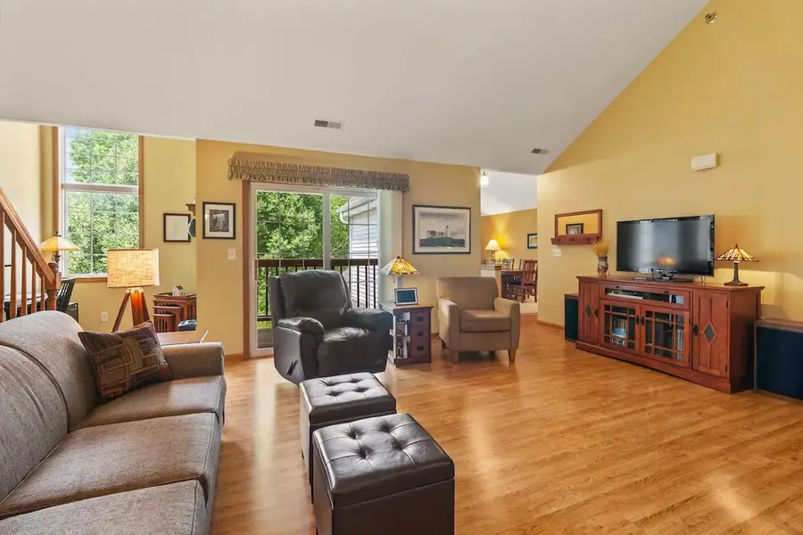 4731 S Hunter Ln, New Berlin, WI 53151 - #3