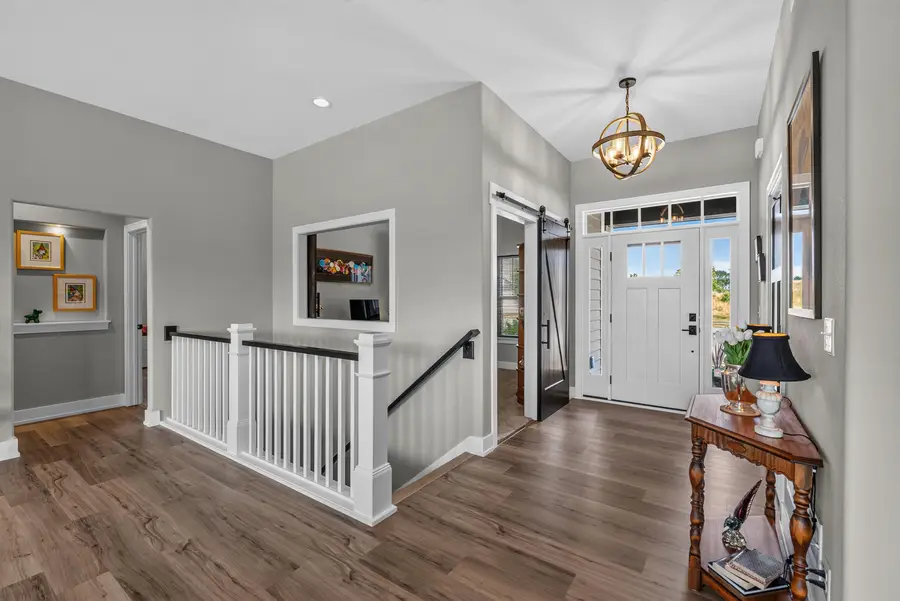 W198N4971 Hickory St, Menomonee Falls, WI 53051 - #3