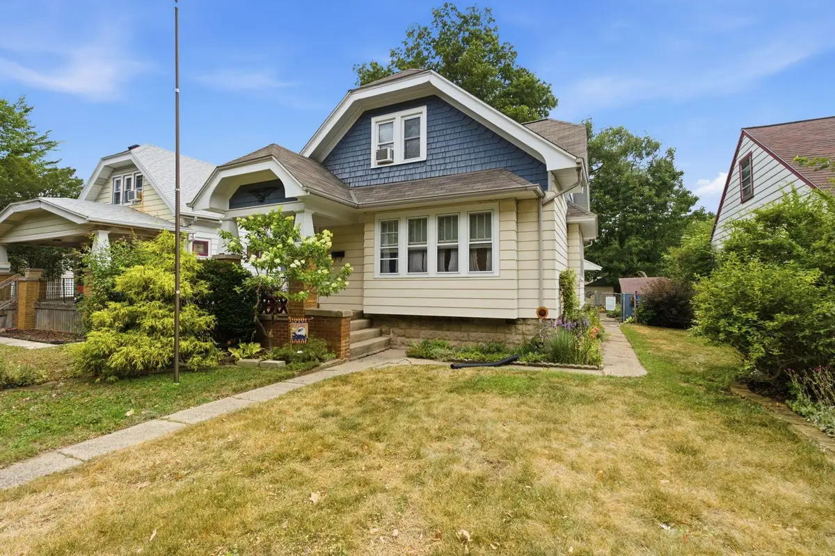 4838 N 71st St, Milwaukee, WI 53218 - #1