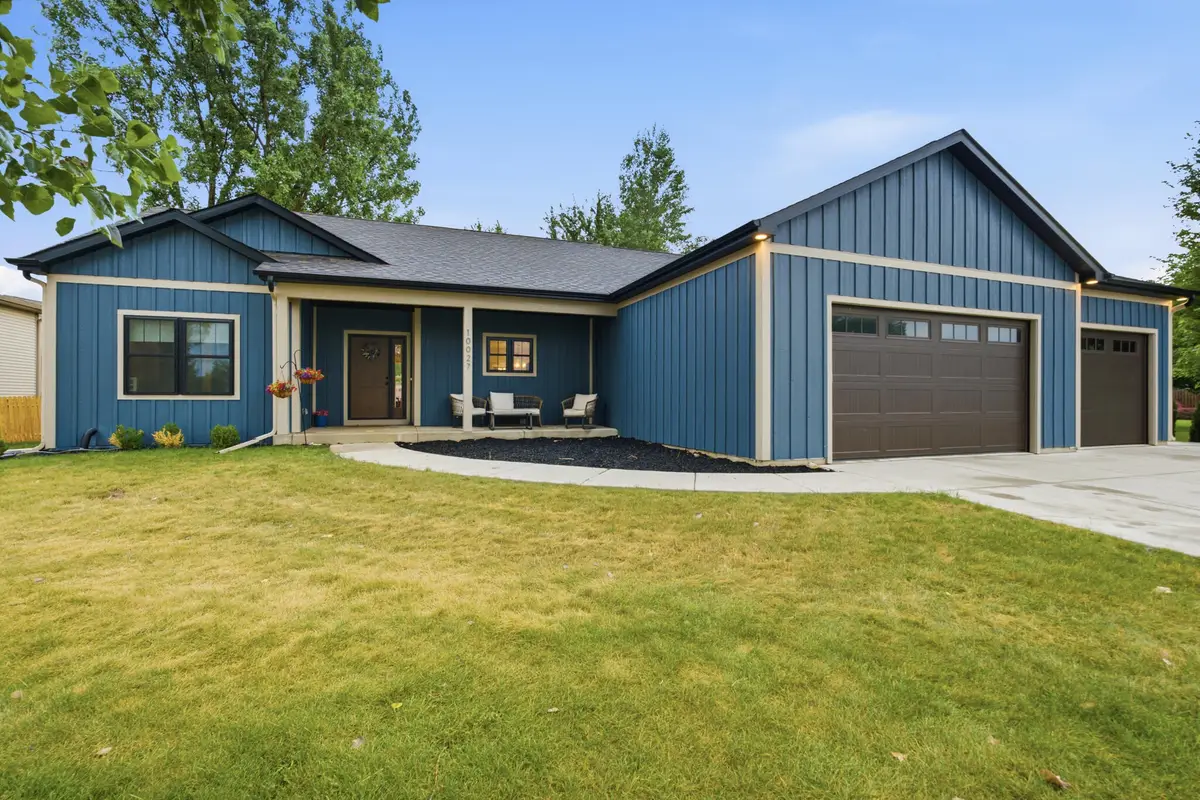 10027 Camelot Dr, Mount Pleasant, WI 53406 - #1