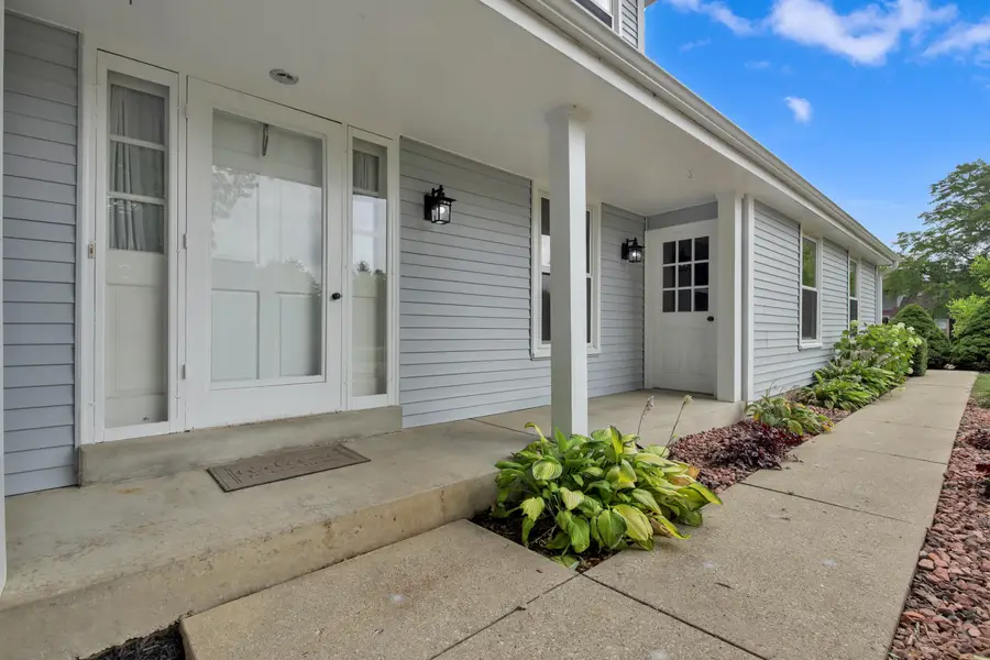10229 N Concord Dr, Mequon, WI 53097 - #2