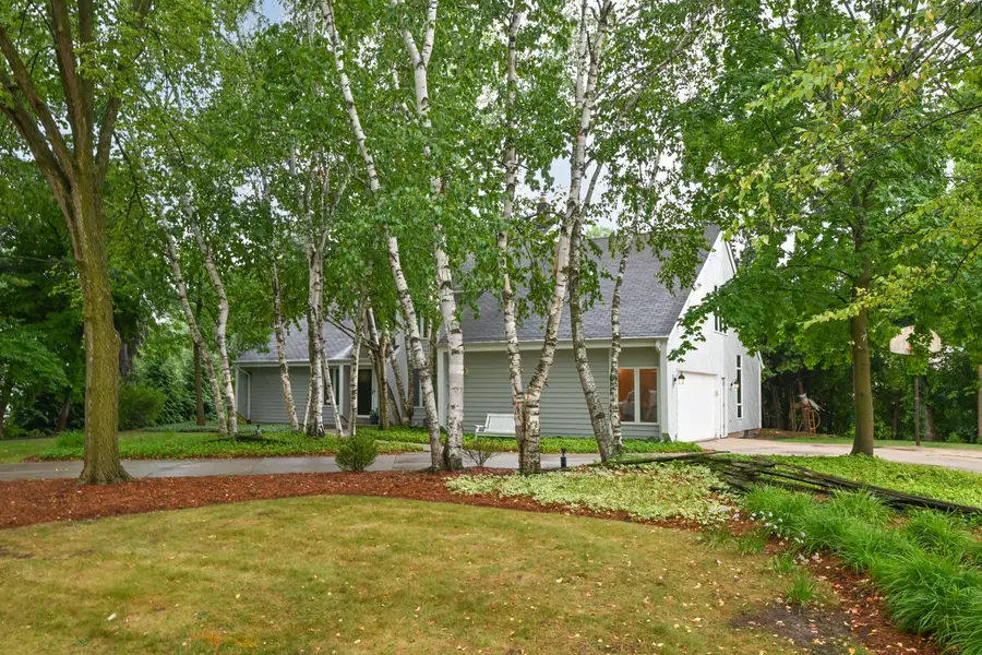 15135 Irene Ct, Elm Grove, WI 53122 - #2