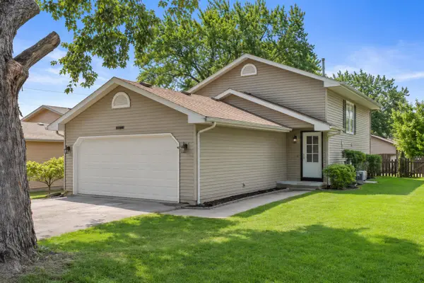 23811 126th St, Salem Lakes, WI 53179