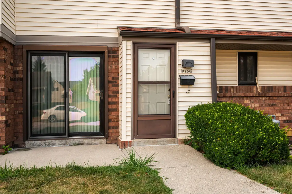 9766 W Tower Ave, Milwaukee, WI 53224 - #1