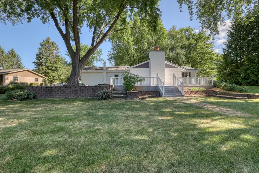 W167 Cottage Ave, Ixonia, WI 53066 - #2