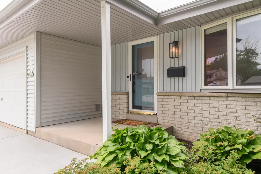 W143N8317 Oxford St, Menomonee Falls, WI 53051 - #3