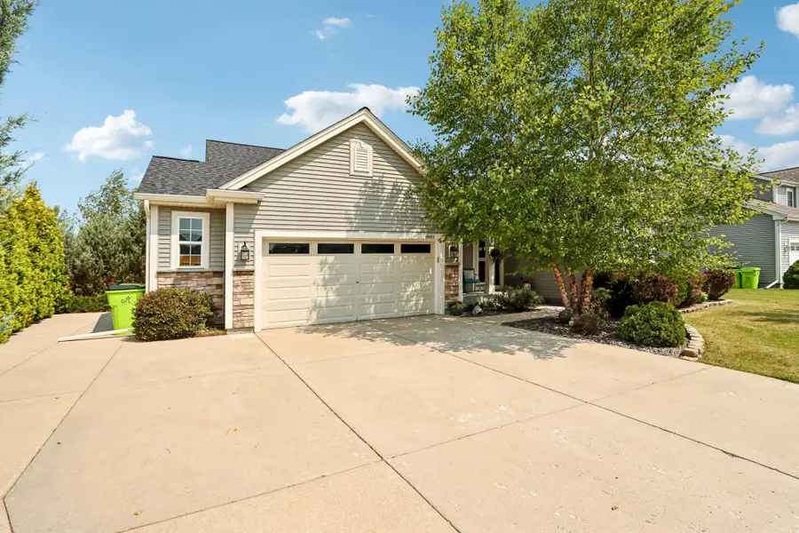 N8042 Timber Ridge Dr, Ixonia, WI 53036 - #3