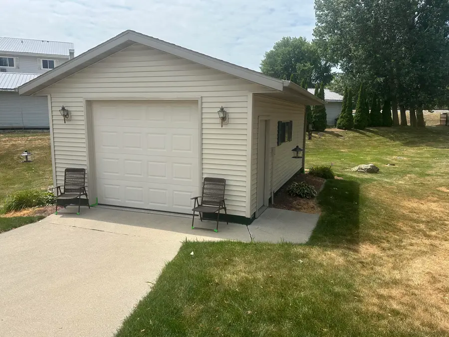 429 Wilson St, Plymouth, WI 53073 - #3