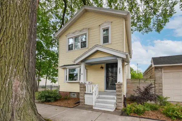 327 W Mineral St, Milwaukee, WI 53204
