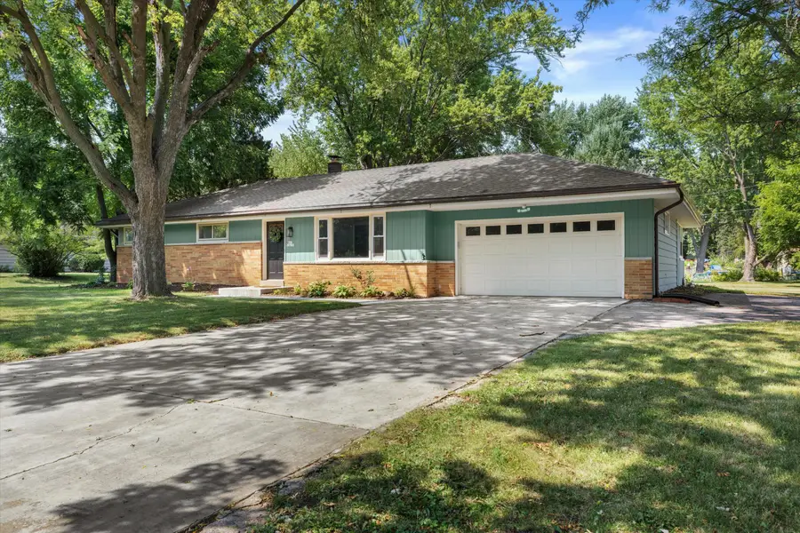 N57W18198 Juniper Ln, Menomonee Falls, WI 53051 - #2