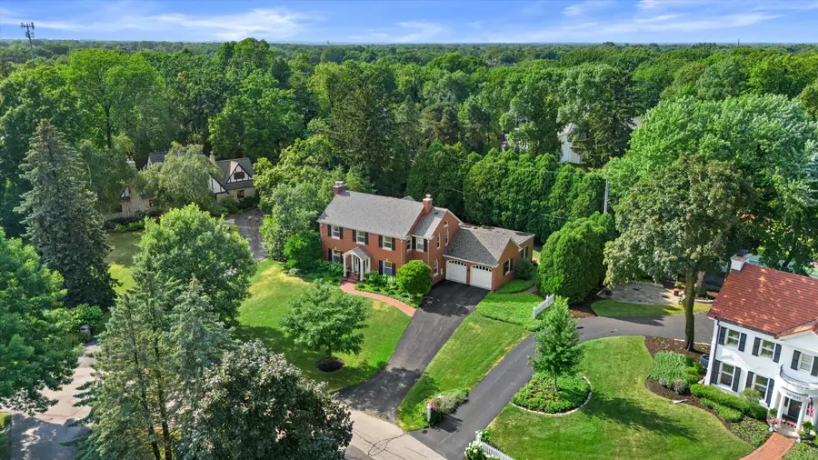 7039 N Belmont Ln, Fox Point, WI 53217 - #3