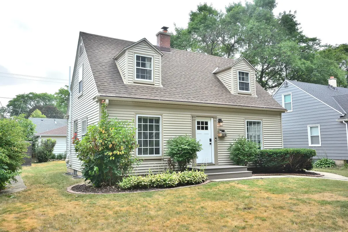 2836 N 90th St, Milwaukee, WI 53222 - #1
