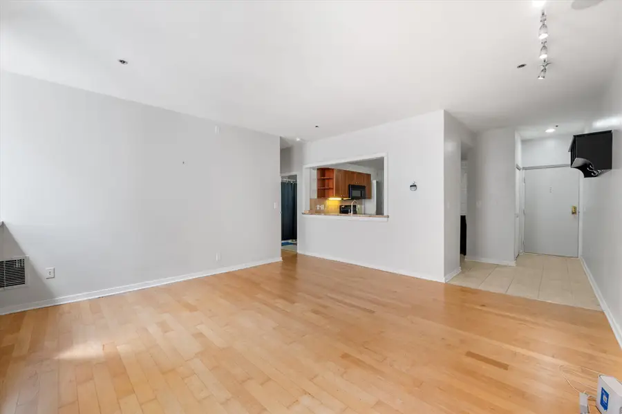 234 N Broadway, Milwaukee, WI 53202 - #2