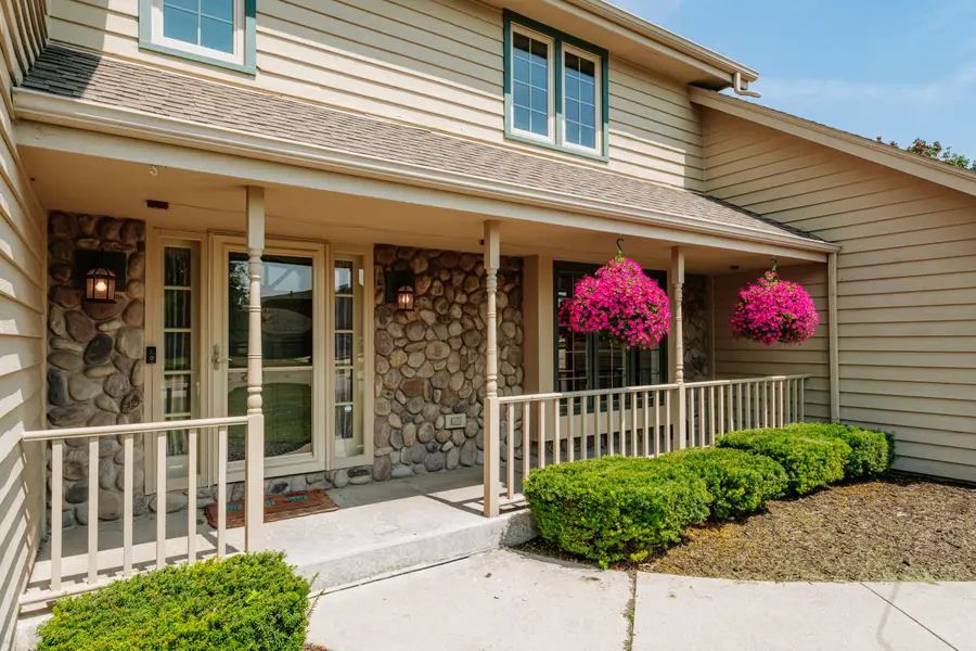 N102W16808 Bittersweet Trl, Germantown, WI 53022 - #3