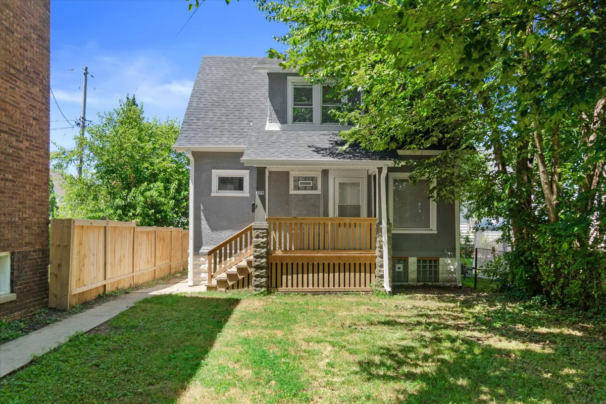 2119 S Muskego Ave, Milwaukee, WI 53215 - #1